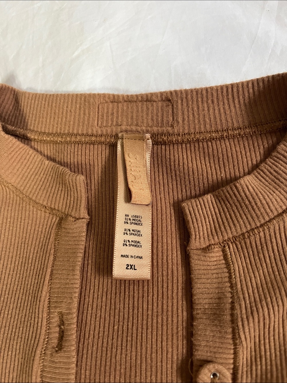 SKIMS Soft Lounge Long Sleeve Henley Romper Pajamas in Camel Beige 2XL - Picture 2 of 8